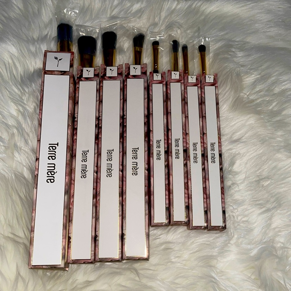 Brand new unopened Terre Mere make up brushes.